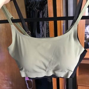 Danskin bras